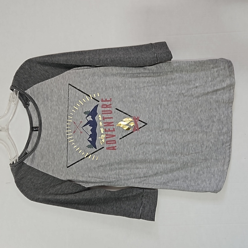 Gray Adventure Graphic Women's Top